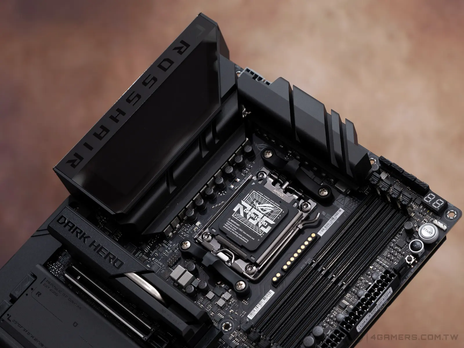 ASUS ROG Crosshair X870E Dark Hero