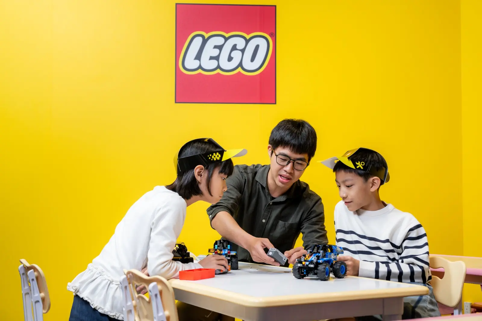 周末親子限定STEAM樂高®汽車小學堂透過玩中學開啟汽車動力世界