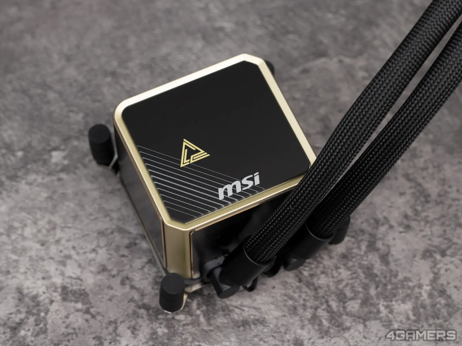 MSI MEG CORELIQUID E15 360