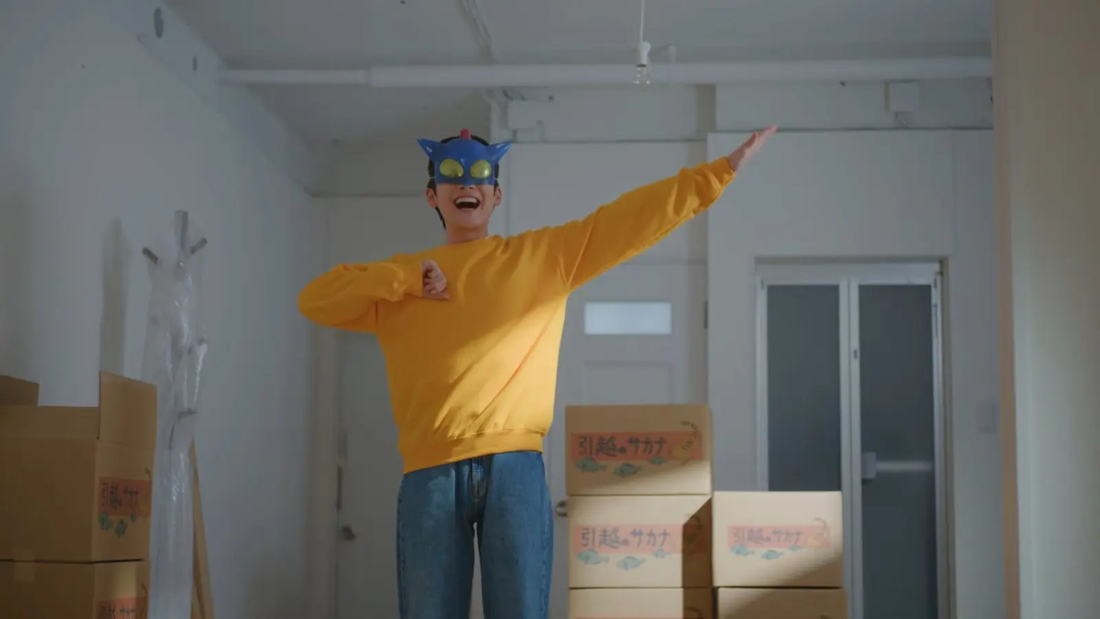 live-action-barley-tea-commercial-featuring-crayon-shin-chan-season-2nd-5