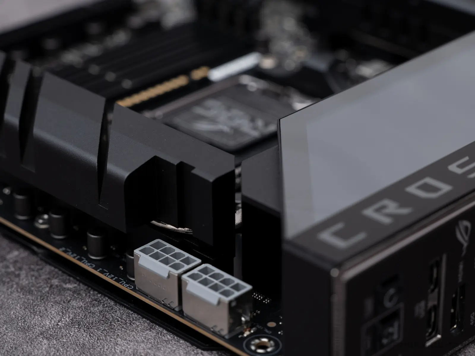 ASUS ROG Crosshair X870E Dark Hero