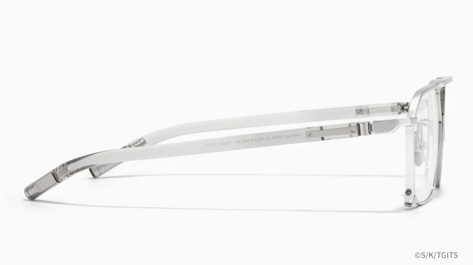 UMF-26S-137_94_03