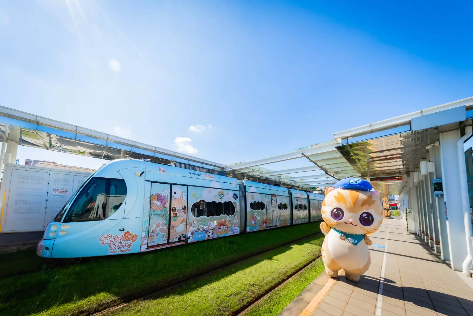 【新聞圖片02】跟著蜜柑玩遍港都！聯名彩繪輕軌列車6月22日正式首航