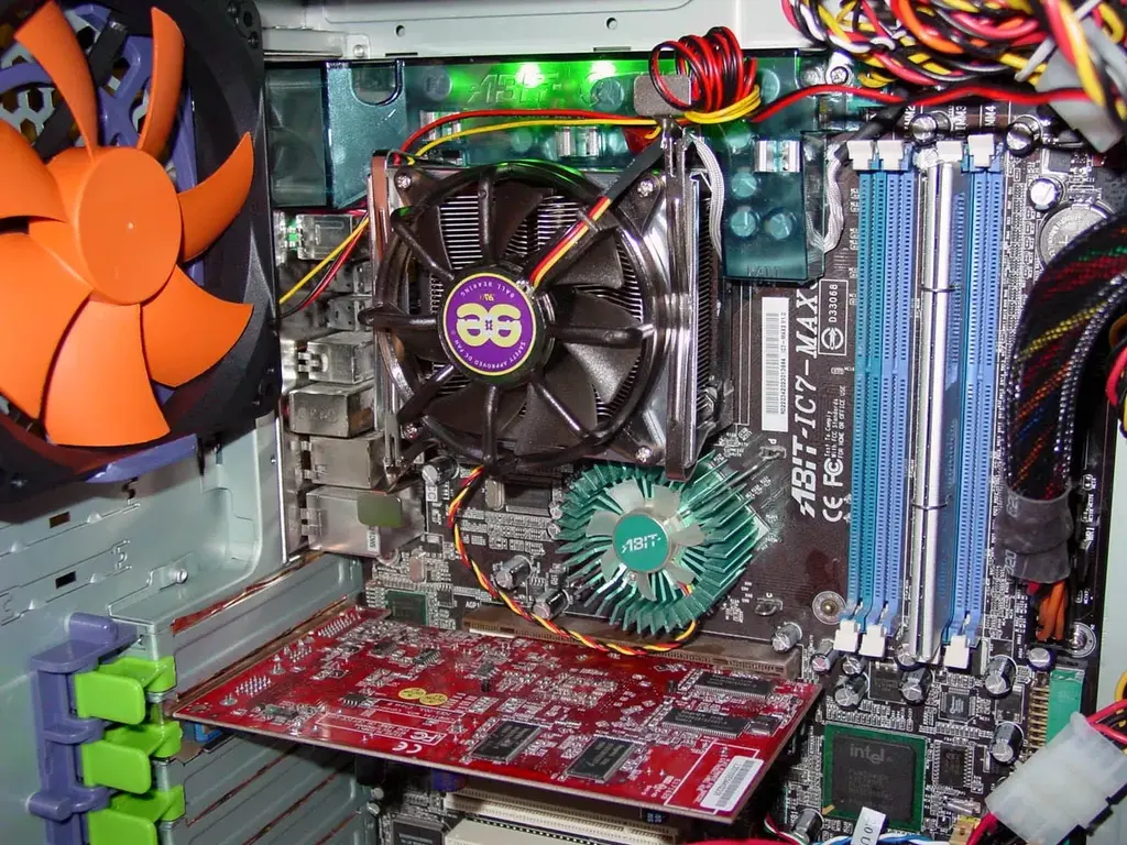 LLM-Assisted Patches For Linux 7.1 May Have Negative Impact On 32-bit Systems