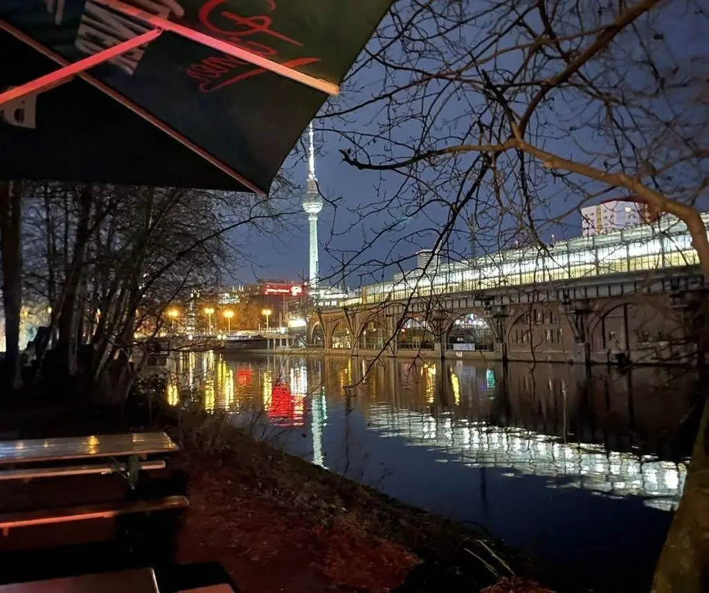 How do you build a better, more decentralized web? 🌐