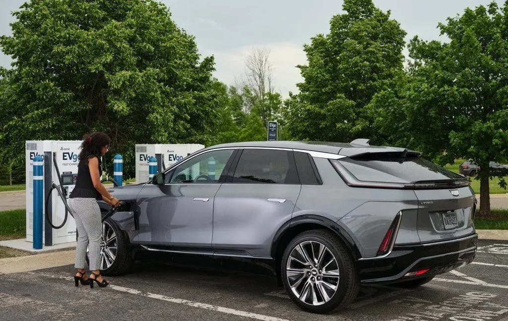 Used EV sales spike alongside gas prices