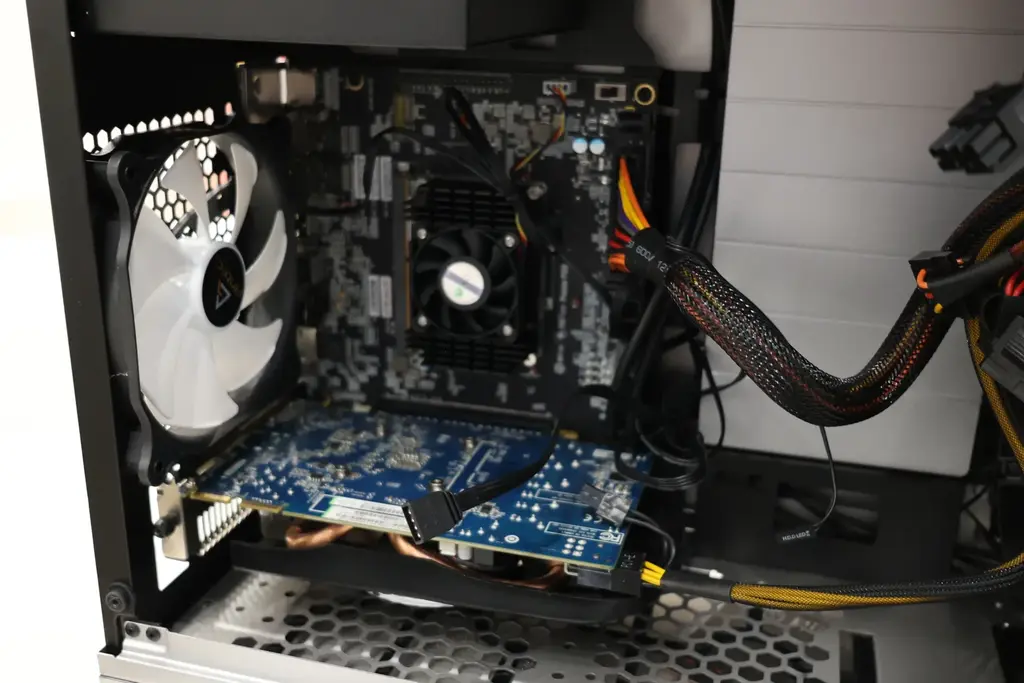 AlmaLinux OS Kitten 10 Begins Supporting RISC-V