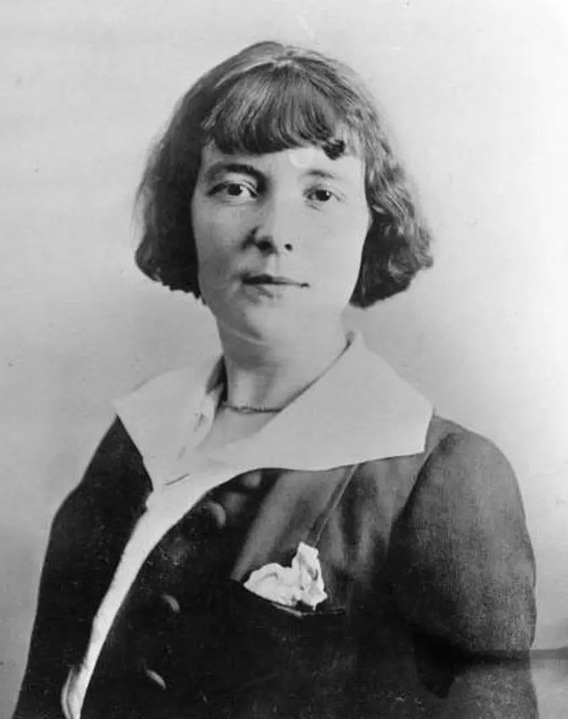 A Child’s World: Sloane Crosley on the Short Fiction of Katherine Mansfield