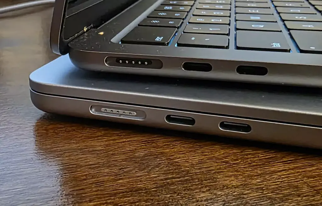 Linux Kernel Patches Out For Review To Enable USB4/Thunderbolt For Apple M1 /…