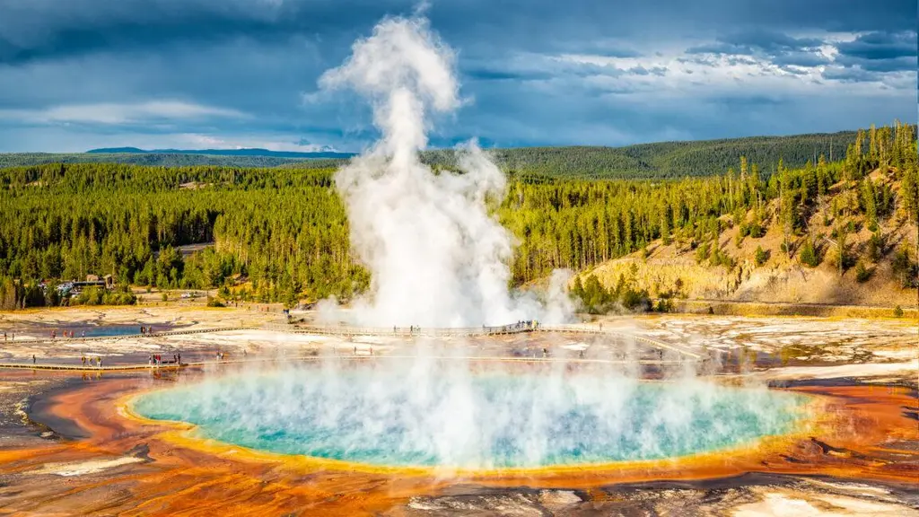 New paper argues history, not mantle plume, powers Yellowstone