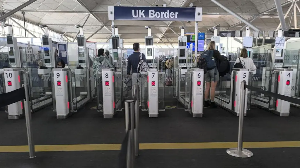 The UK will scan asylum-seekers’ faces for age checks—despite knowing the tech…