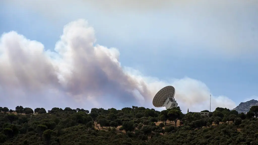 Wildfire forces evacuation of NASA's Deep Space Network complex in Spain