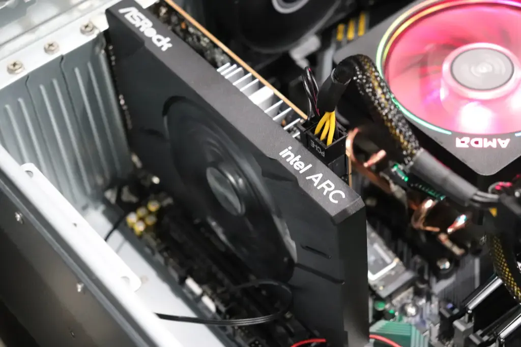 Intel Xe Driver Improves Memory Pressure / Out-Of-Memory Behavior For vRAM With…