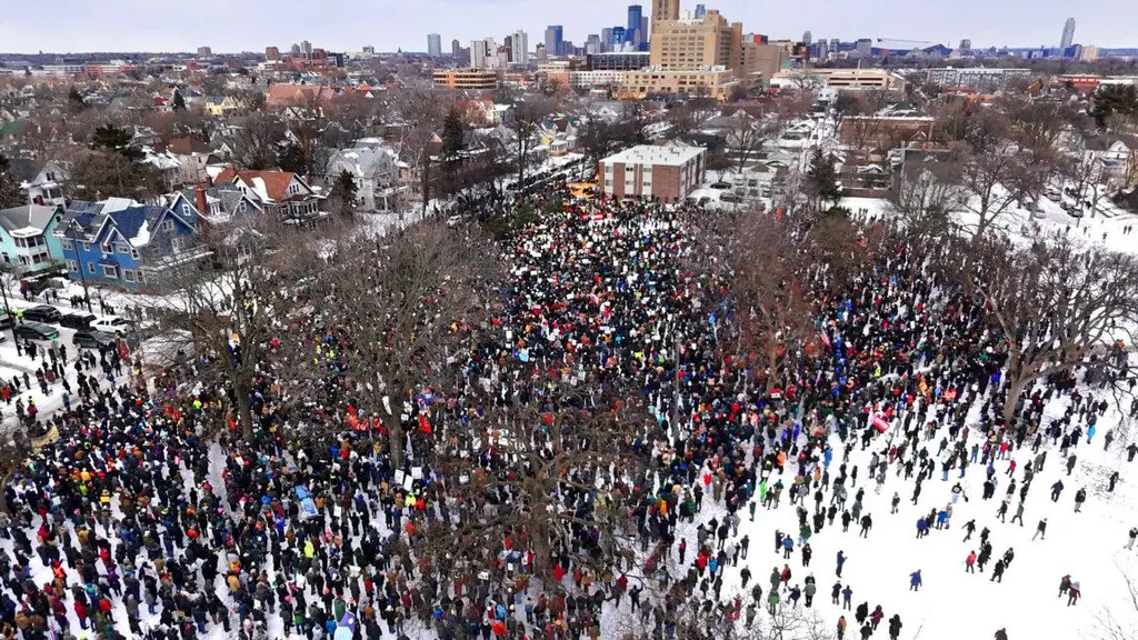 "No-fly zones" around moving ICE vehicles? This drone pilot fought back—and won.