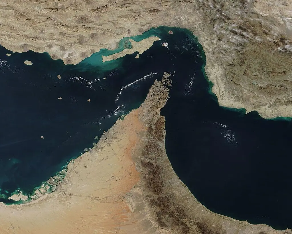 A Thousand-Year History of Hormuz
