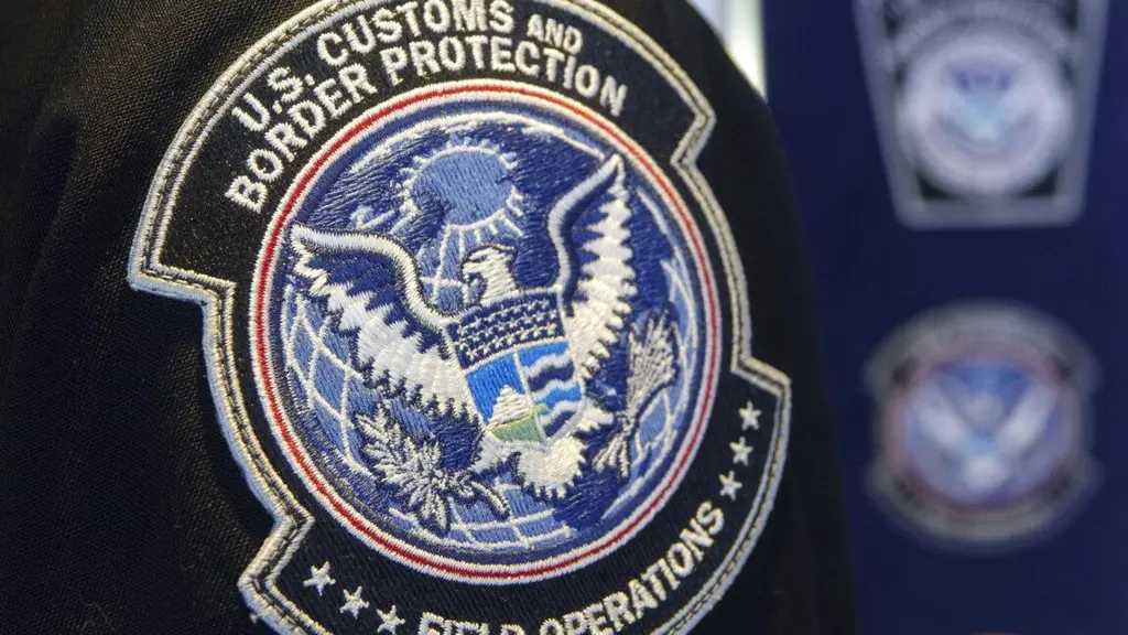 Immigration advocate sues border agents for demanding his cell phone