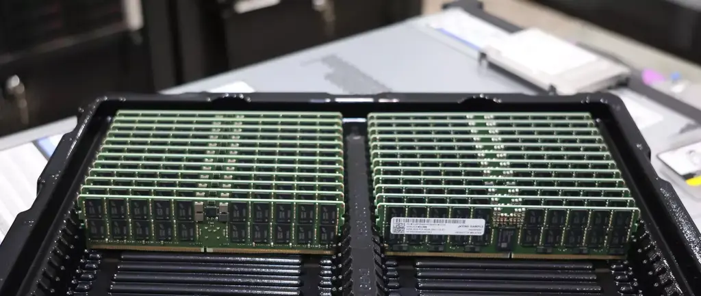 Intel Expanding Memory Options For Current Xeon 6 / Xeon 6+ Servers