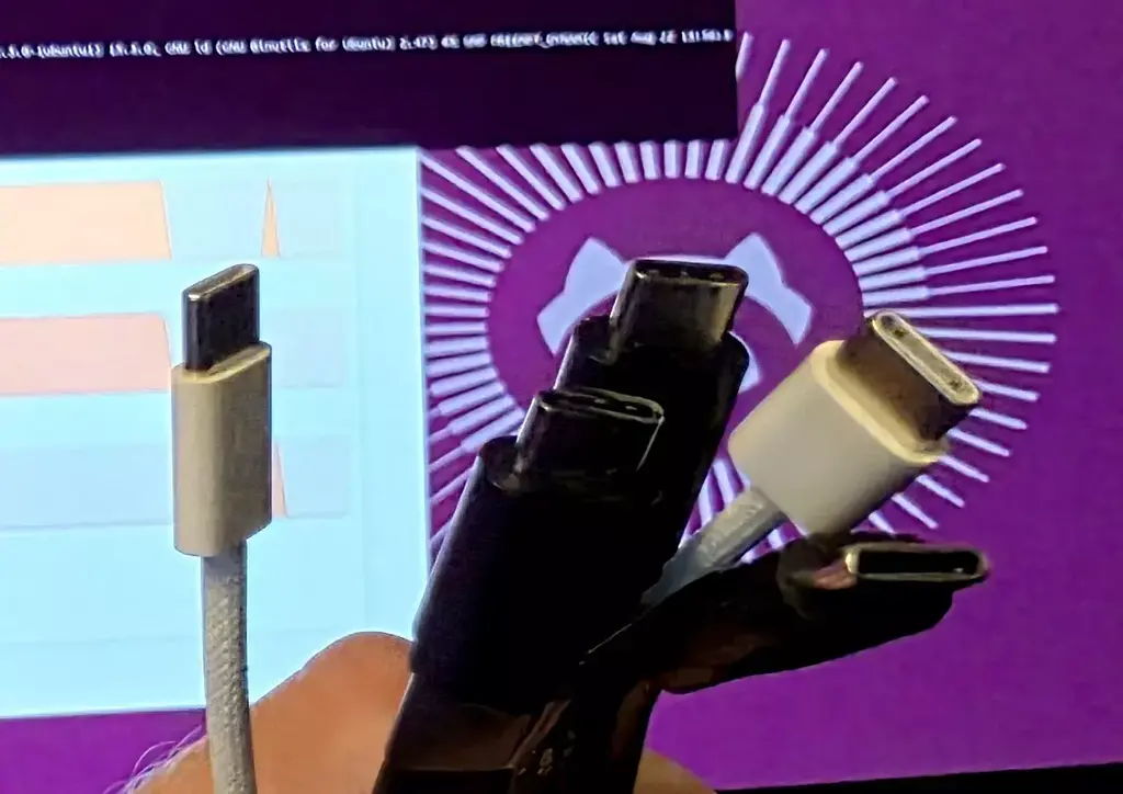 Linux 7.3 Will Begin Checking USB-C Cables For Alt-Mode Support