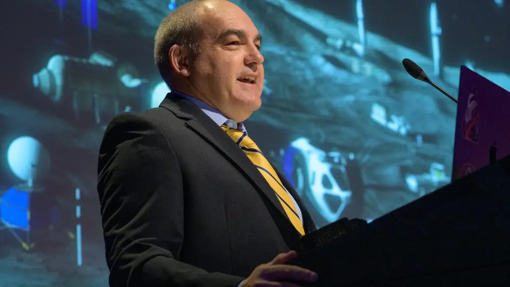 We got an audience with the "Lunar Viceroy" to talk how NASA will build a Moon…
