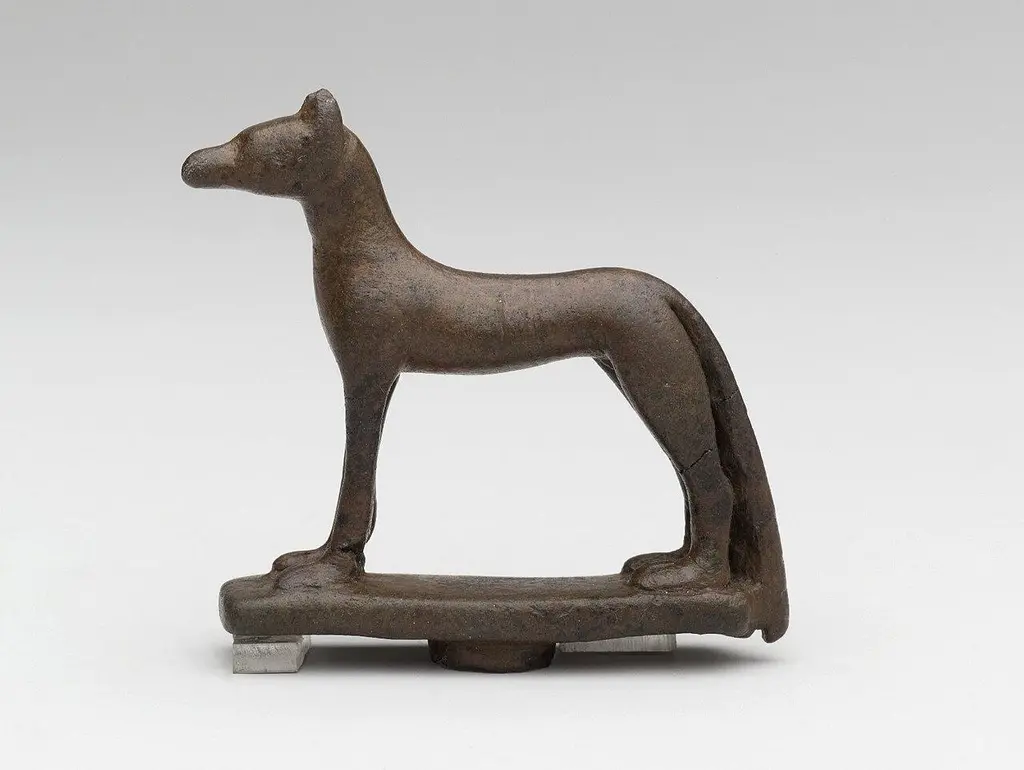 Ancient Egyptian form of ‘Tipp-Ex’ identified on papyrus at UK’s Fitzwilliam…