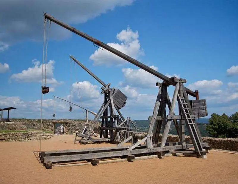 Medieval Scottish Man May Be First Confirmed Case of Death by Trebuchet