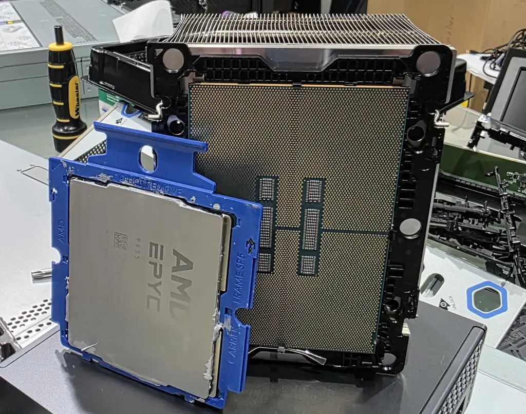 Cache Aware Scheduling Merged For Linux 7.2 For Boosting Modern Intel & AMD CPUs