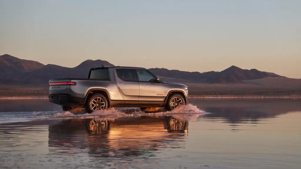 Rivian tweaks its R1 range for model year 2027