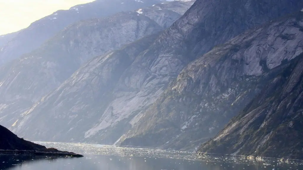 How a melting glacier led to a 500-meter-high tsunami