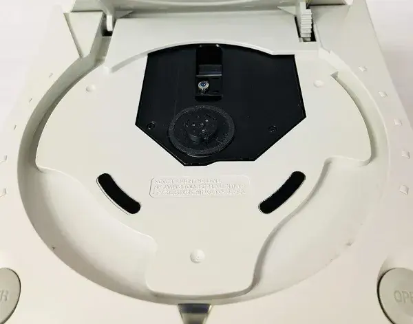 Preview image for Linux Sees Fixes For Its GD-ROM Driver In 2026 For Sega Dreamcast