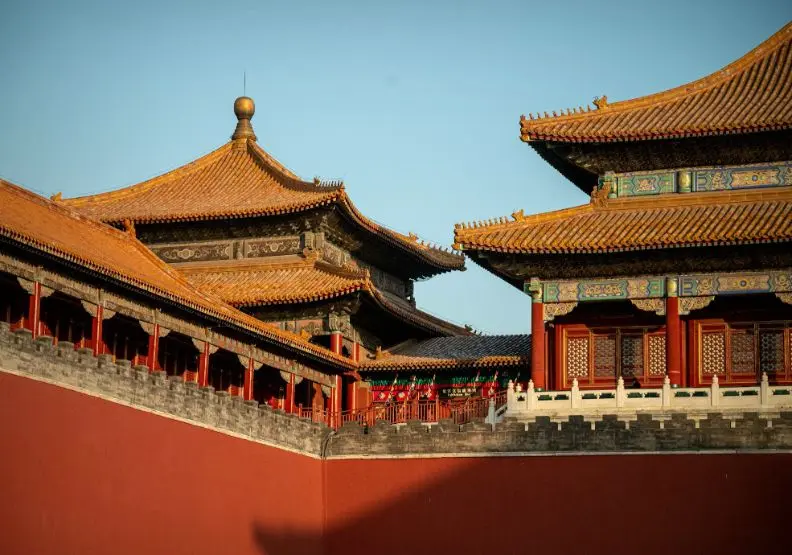 Preview image for 勤政卻亡國？崇禎皇帝的「無效勤奮」：現代管理者最深刻的歷史借鑑 | 遠見雜誌