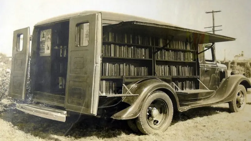 Preview image for How a Childhood Bookmobile Sparked My Love of Reading