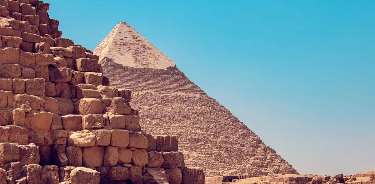 Preview image for How the Great Pyramid of Giza has survived 4,500 years of Egyptian earthquakes